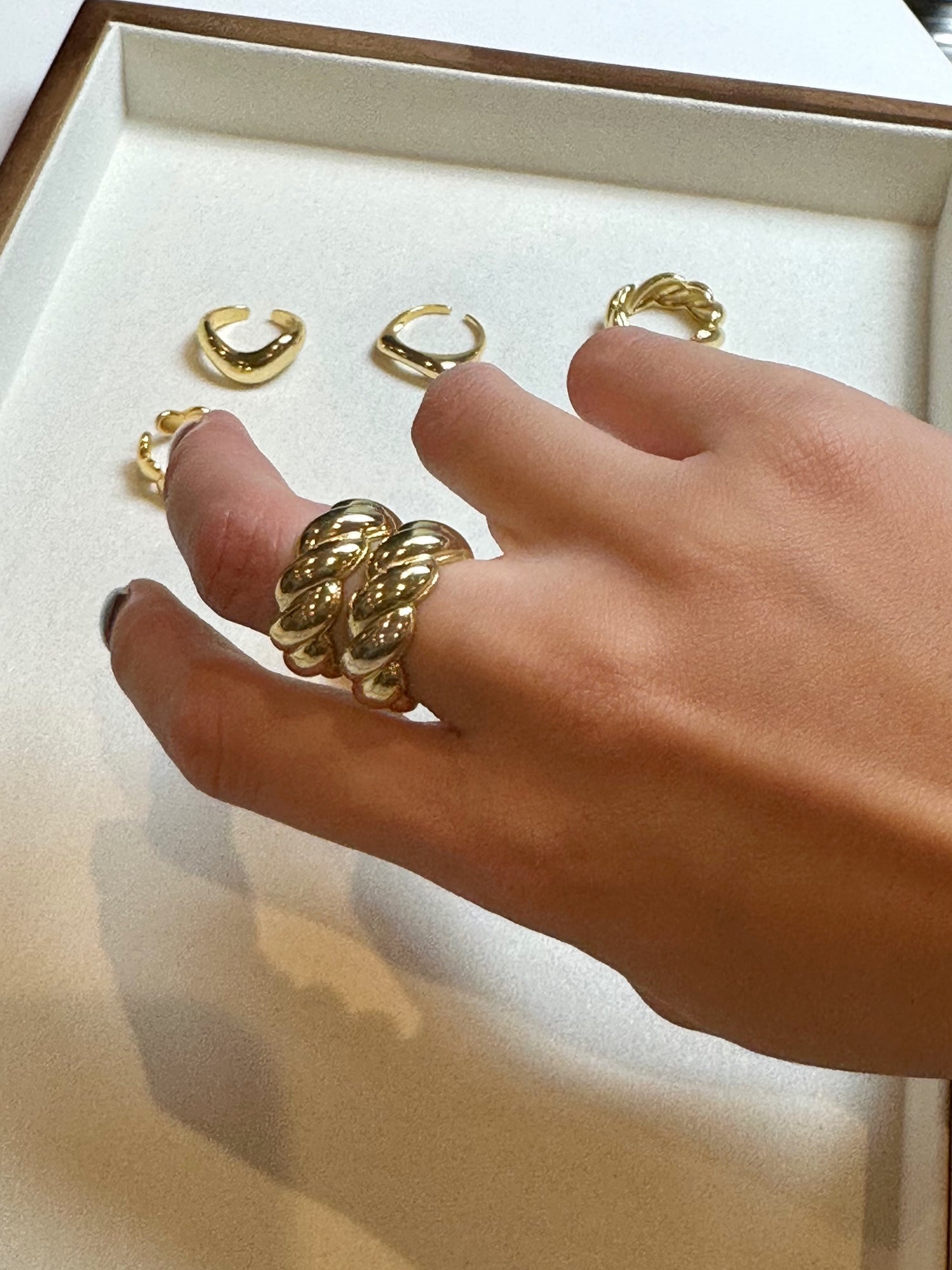 Simone Bold Ring - MOUSAI