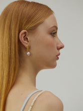 Cecily Pearl Drop Earrings - MOUSAI